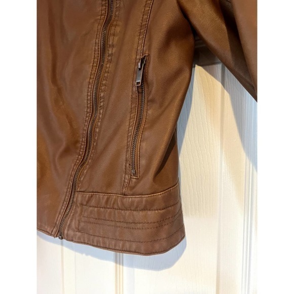 Universal Thread Brown Faux Leather Jacket‎ Women’s Size Medium - Picture 8 of 10